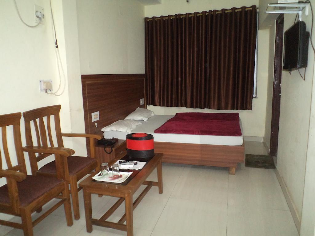 Hotel Umang Lucknow Phòng bức ảnh